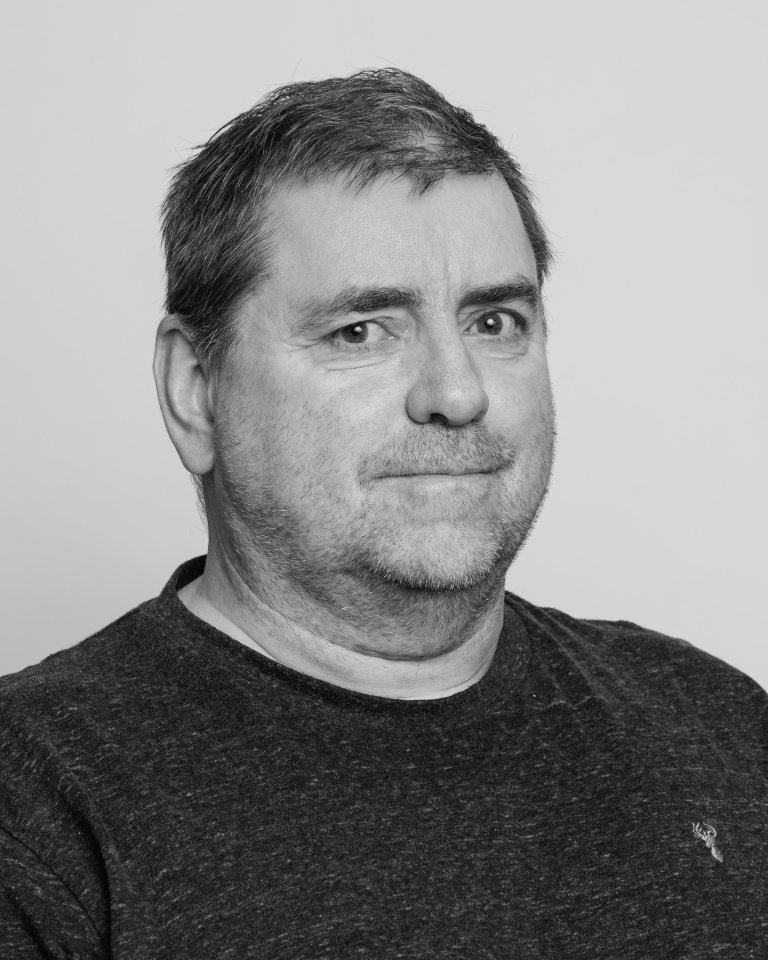 Einar Sigtryggsson (ES)