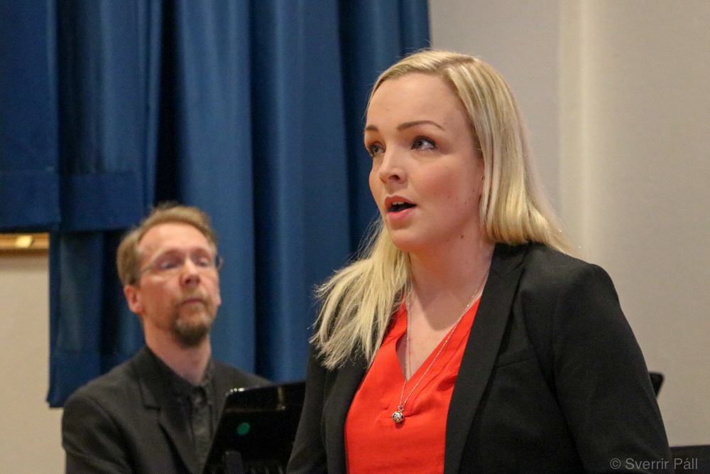Halla Ólöf