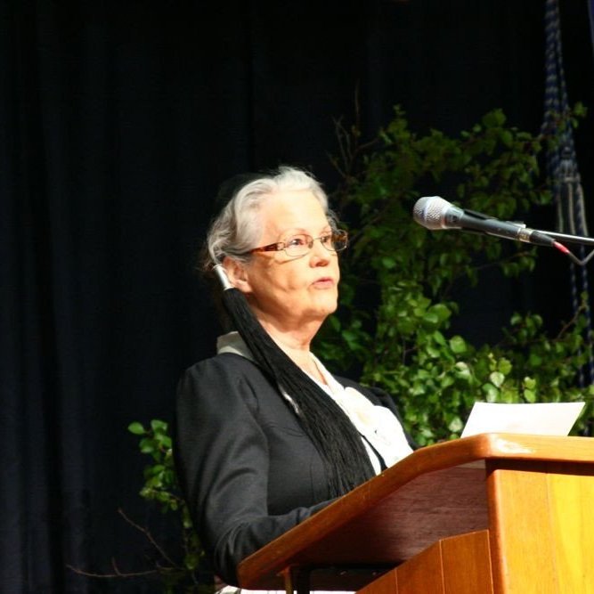 Svanfríður Larsen talaði fyrir hönd 50 ára stúdenta