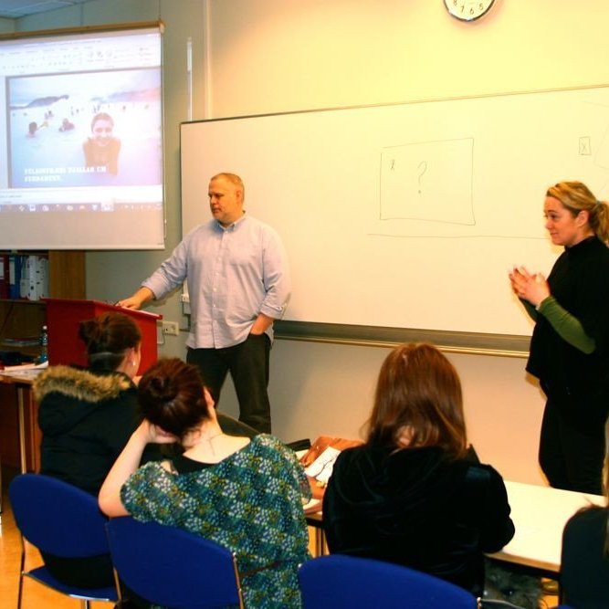 Í félgasfræðistofunni