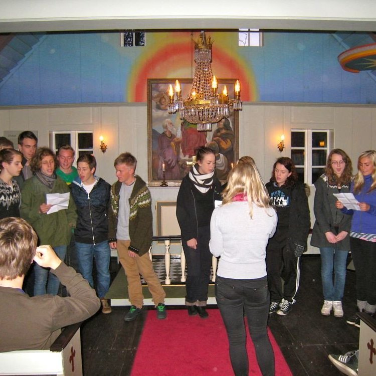 Í Munkaþverárkirkju. Kór frumflytur sálm dagsins