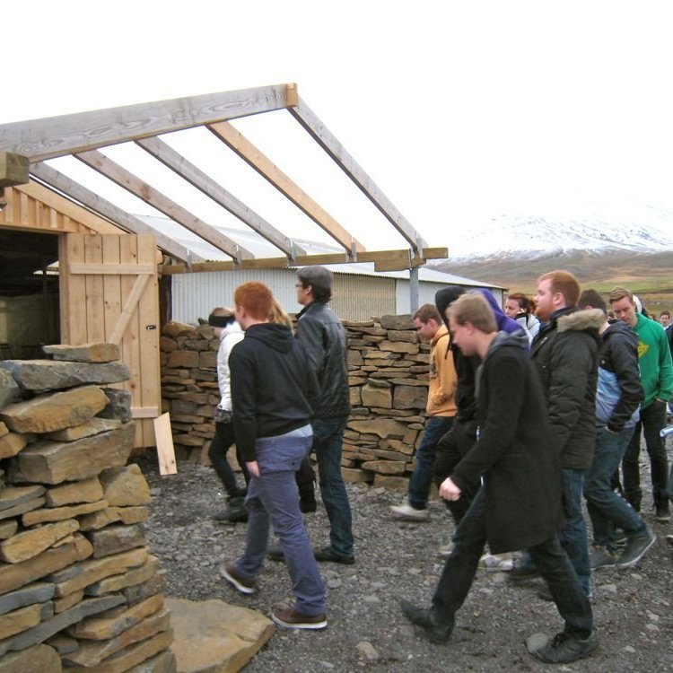 Gengið að Kakalaskála