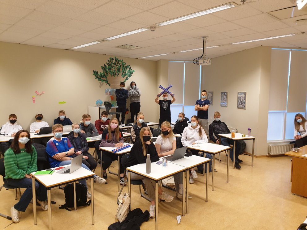 1. bekkur U sem stóð sig frábærlega vel á haustönninni. Á myndinni er líka Margrét Kristín umsjónark&hellip;