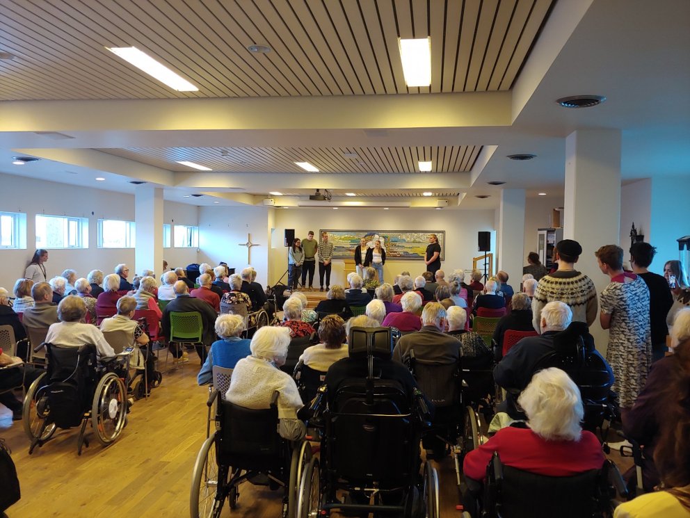 Líf og fjör á Hlíð