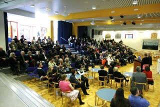 Fjölmennur foreldrafundur í október 2008 í Kvosinni