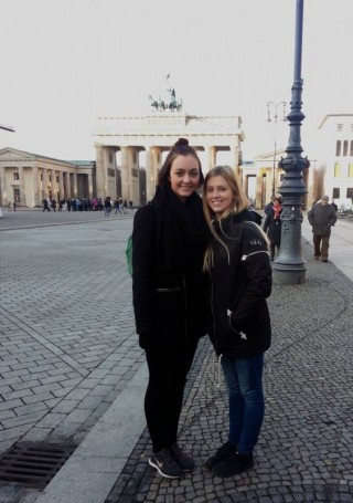 Undir linditrjánum við Brandenborgarhlið