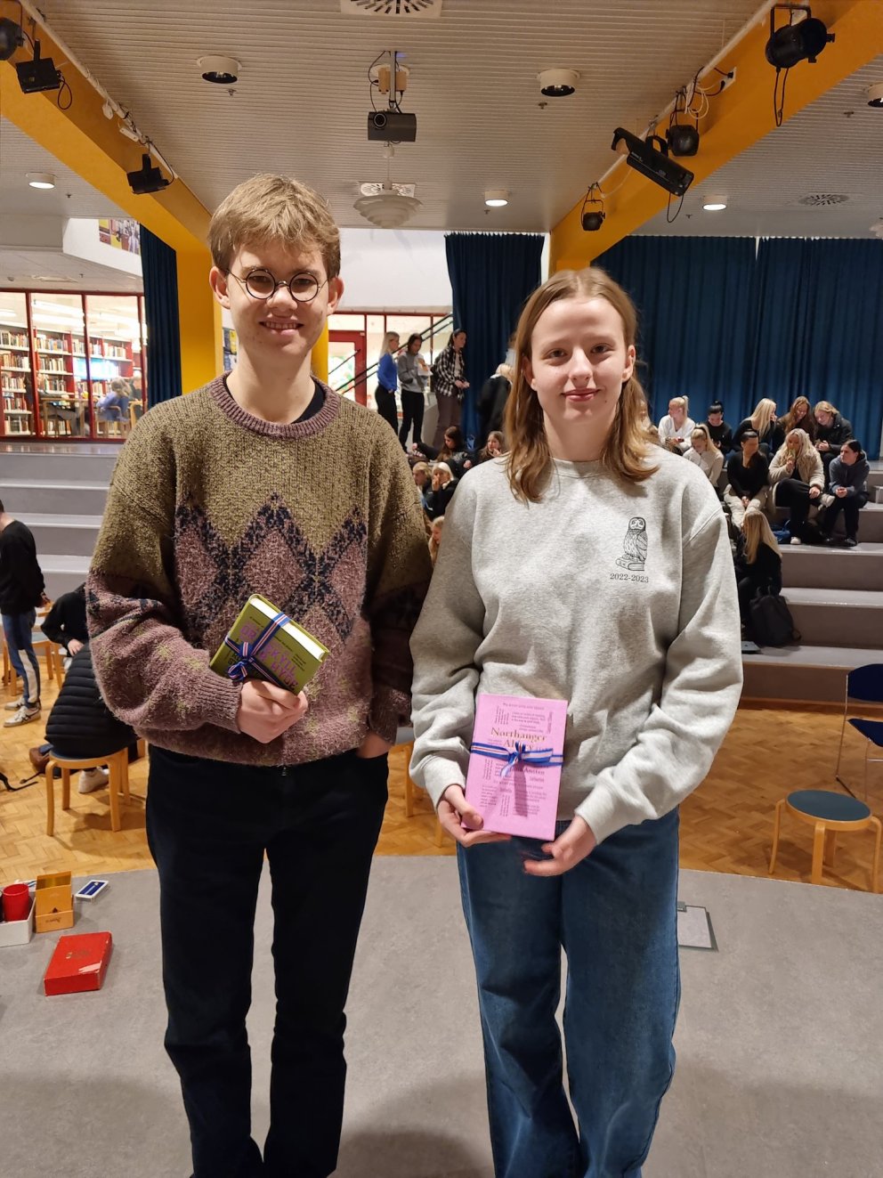 Sigurvegarar í smásagnasamkeppni á ensku Menntaskólinn á Akureyri