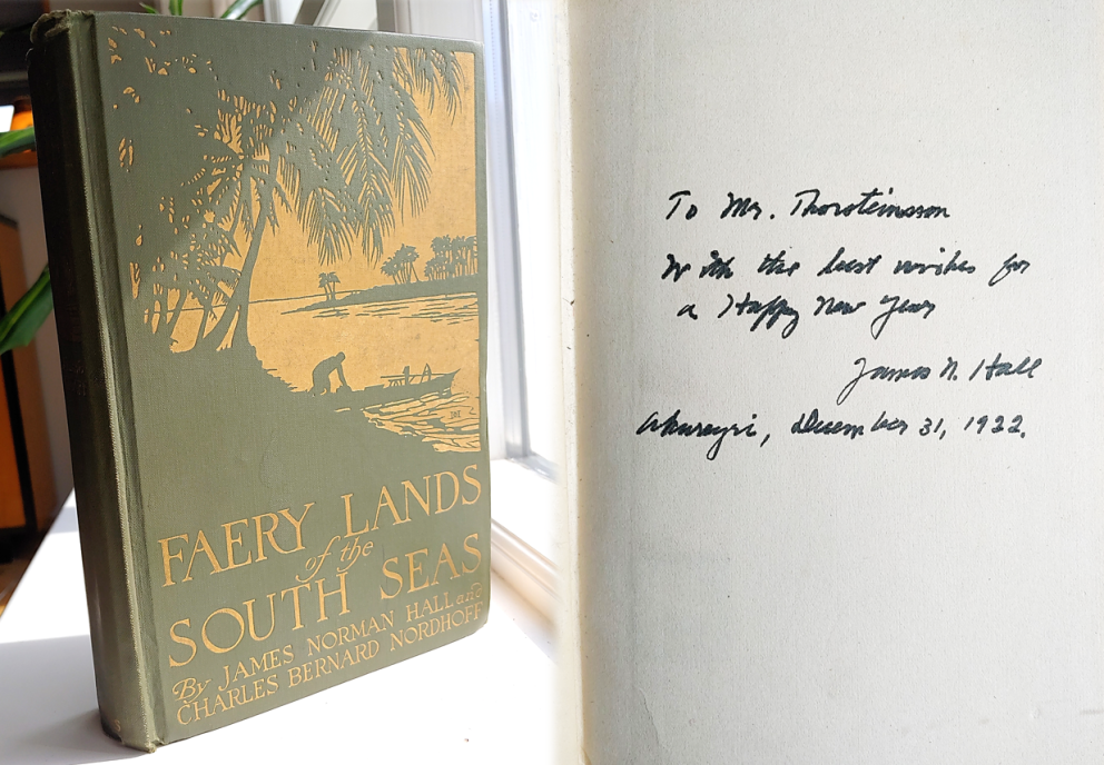 Bókin og áritun James Norman Hall sem fannst í MA