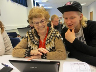 Aldnir í tölvuleiðsögn hjá nemendum MA