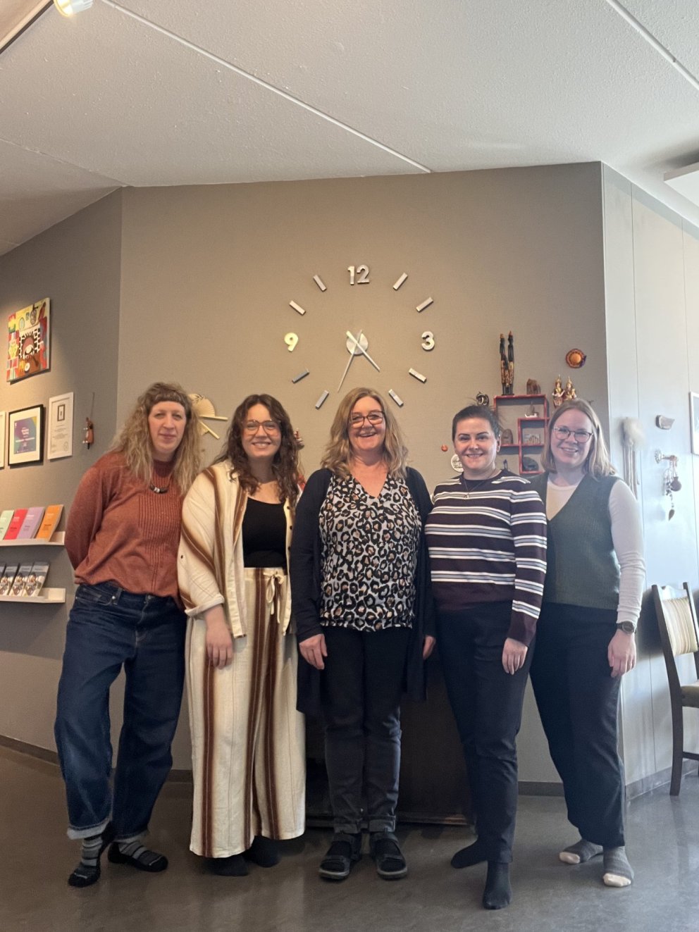 Kennarar á íslenskubrú ásamt Gígju Svavarsdóttur í Dósaverksmiðjunni