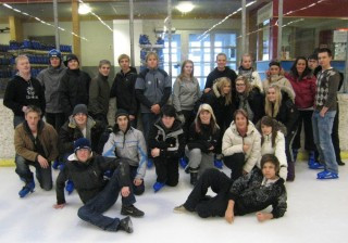 1B í pizzuveislu 3. nóv. 2009