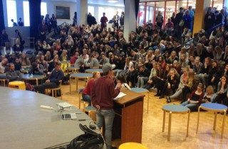 Darri Rafn flytur verk sitt