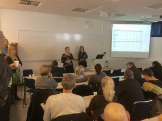 Valdís og Lena kynna námskrá