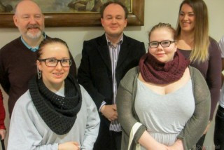 Jórunn og Sonja Rún með góðan bakgrunn