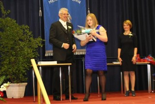 Kristín Kolka Bjarnadóttir semidux með fullt fang