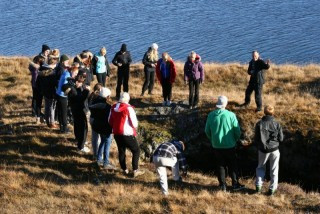 Nemendur í náttúrulæsi við nám í Mývatnssveit