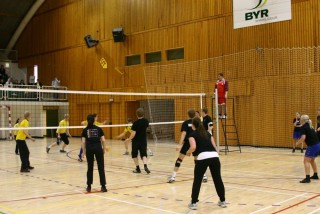 2. og 4. keppa í blaki