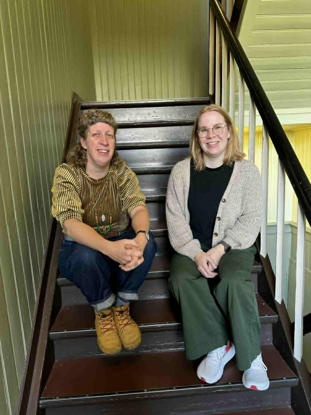 Jóhanna Björk, verkefnastjóri íslenskubrúar, og Herdís, kennari.