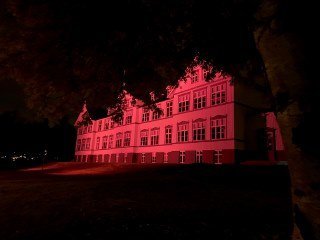 MA í bleikum bjarma í tilefni af bleikum október