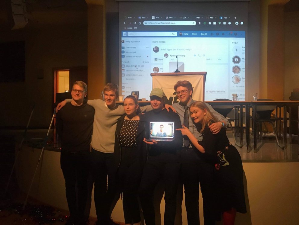 Liðsmenn og þjálfarar eftir sigurinn gegn Flensborg. Frá vinstri: Ingvar, Friðrik, Laufey, Sveinn, T…