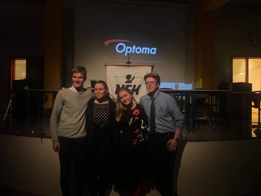 Liðsmenn MA eftir sigurinn gegn Flensborg í 8-liða úrslitum MORFÍs 2019