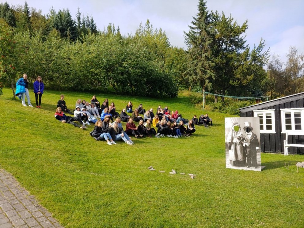 Könnun um stöðu ungs fólks á Akureyri varðandi sumarvinnu