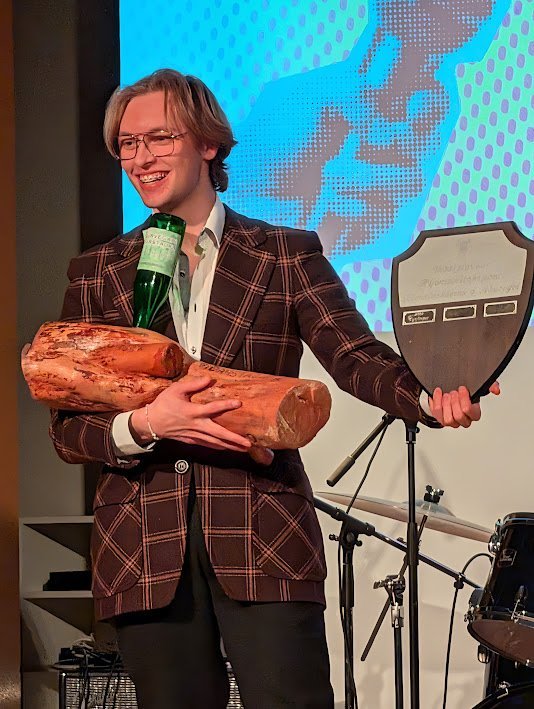 Þjóðann Baltasar sigurvegari Viðarstauks