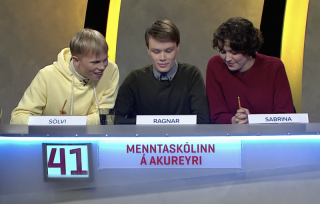 MA komst í undanúrslit Gettu betur