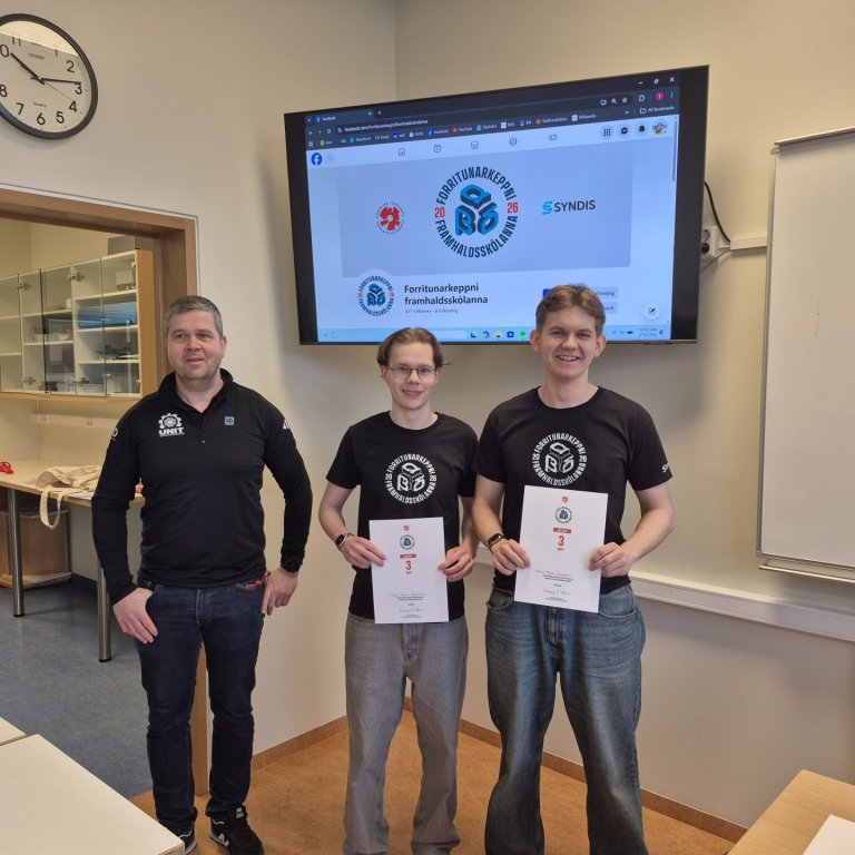 Ólafur H. Jónsson frá HA ásamt Elvari Birni Ólafssyni og Viktori Franz Bjarkasyni. Á myndina vantar &hellip;