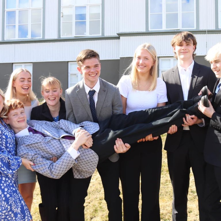 Stjórn Hugins skólaárið 2023-2024. Mynd: Huginn