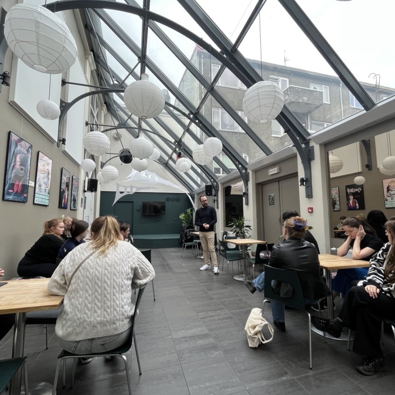 Nemendur í 3L heimsækja Tjarnarbíó