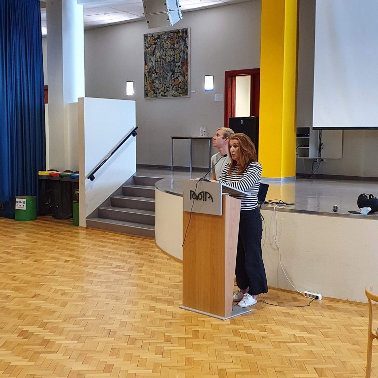 Ottó Elíasson og Sesselja Barðdal frá Eimi með kynningu fyrir nemendur í menningarlæsi í Kvosinni