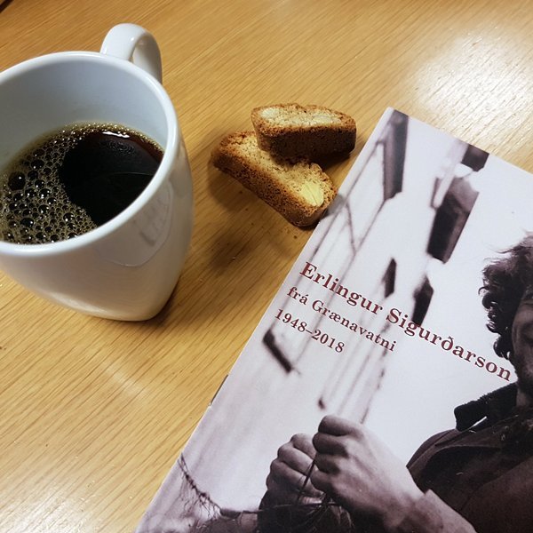 Oft er Erlingur Sigurðar nefndur yfir kaffinu