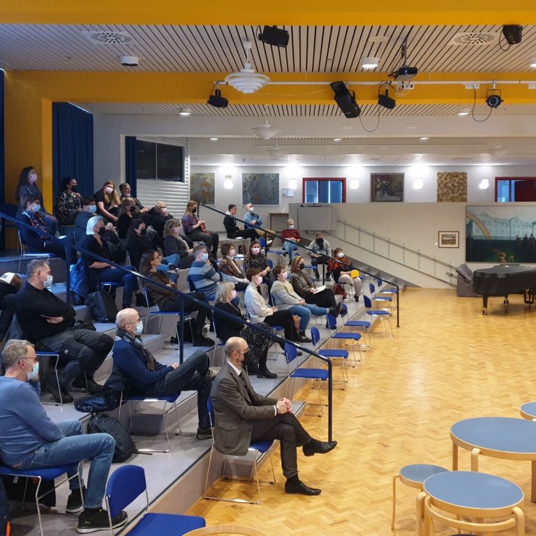 Eva Huld Ívarsdóttir flytur aðalerindið á Menntabúðum MA og VMA