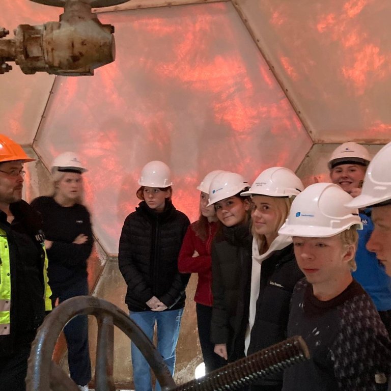 Nemendur í Kröfluvirkjun