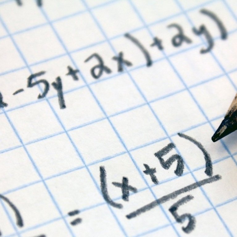 Allir framhaldsskólanemendur geta tekið þátt í forkeppninni þriðjudaginn 13. október. Mynd: www.inc.&hellip;