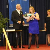 Kristín Kolka Bjarnadóttir semidux með fullt fang