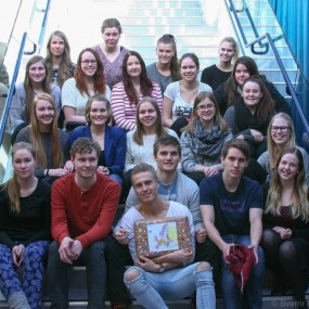 FER-hópurinn fékk að snerta pakkann