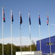 Fánar á Skólatorgi