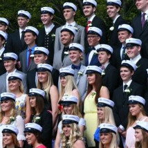 Í stúdentahópnum 2012