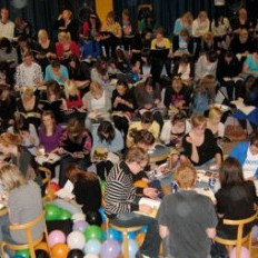 Hungraðir lesendur steypa sér yfir nýtt afmælisrit Munins