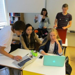 Kosningadagskrá í 1B