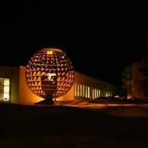 Heimur vonar, Hólar og Lundur