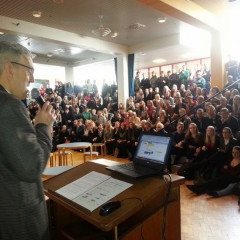 Skólameistari fer yfir hugmyndir um skólalok 2014