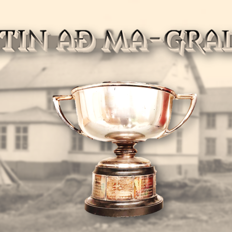 Nemendur freista þess að finna MA-gralið