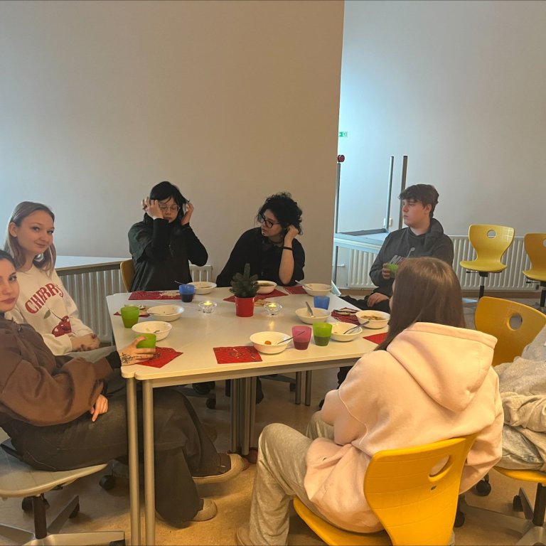 Annarlokum var fagnað með kjötsúpu.