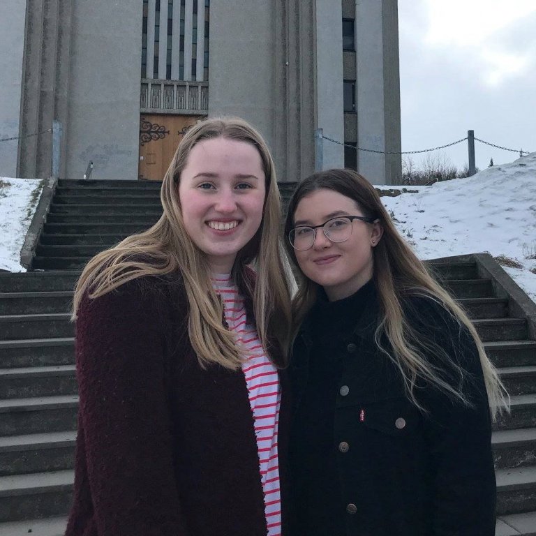 Gunnhildur Lilja Kristinsdóttir og Selma Rut Guðmundsdóttir. Mynd fengin af fésbókarsíðu söngkeppnin&hellip;