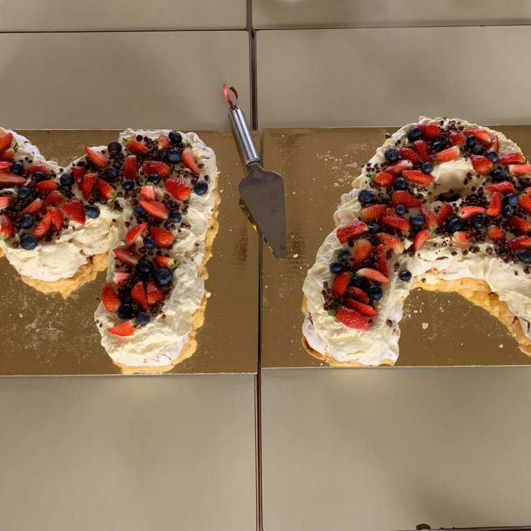 Það er alltaf tilefni til að slá í góða köku þegar prófum lýkur