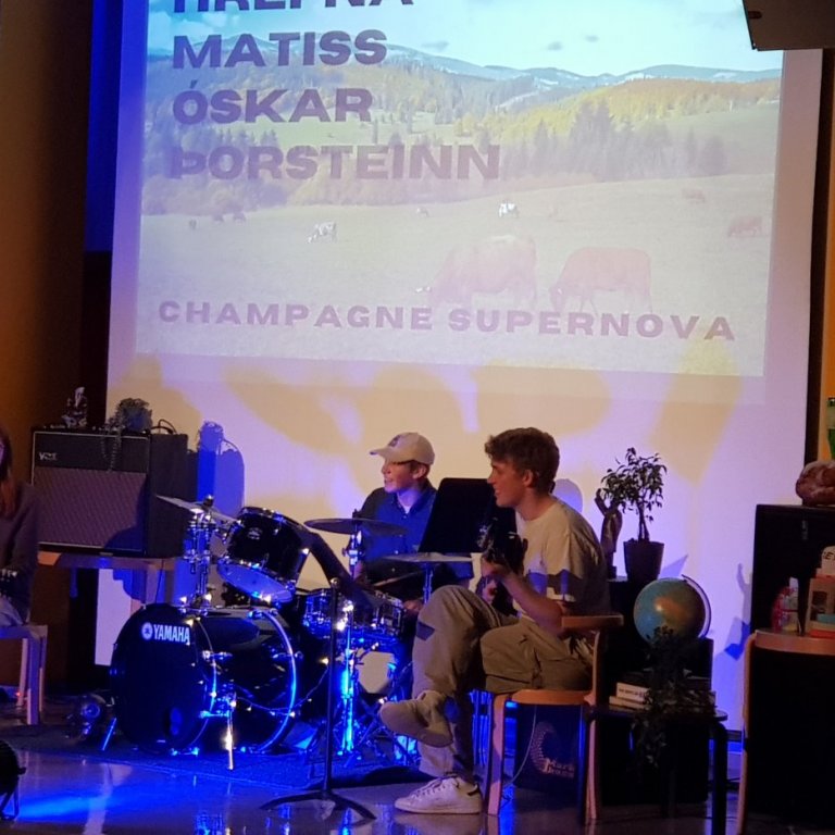 Sigurbandið á Viðarstauk 2021. Myndina tók skólameistari, Jón Már Héðinsson.